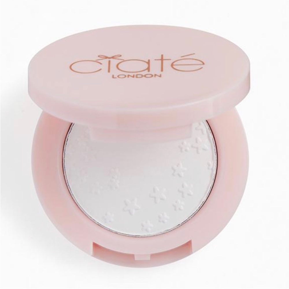 ciate extraordinary setting powder!!